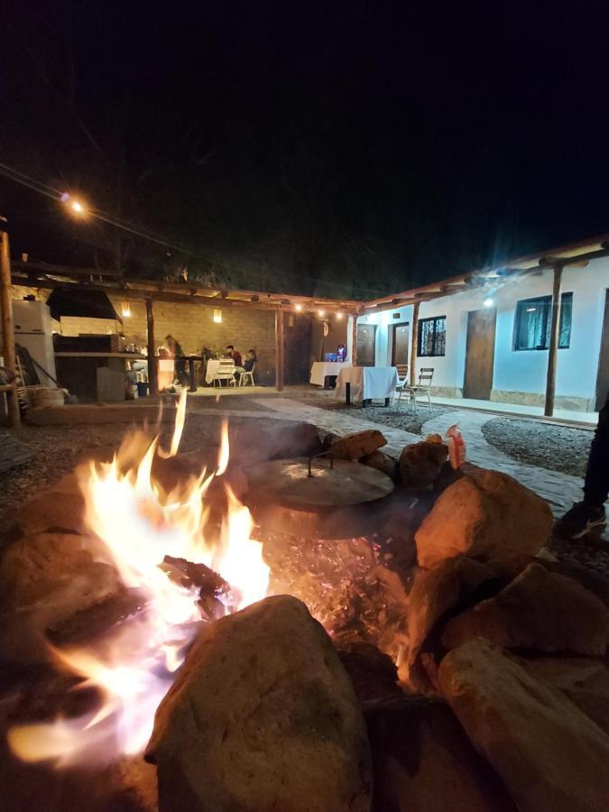 Arbol Tilcara Hostel Exterior photo